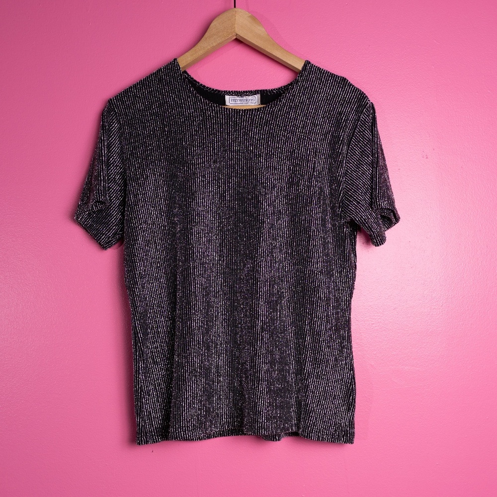 ‘90s Silver and Black Ribbed T-Shirt — stretchy!